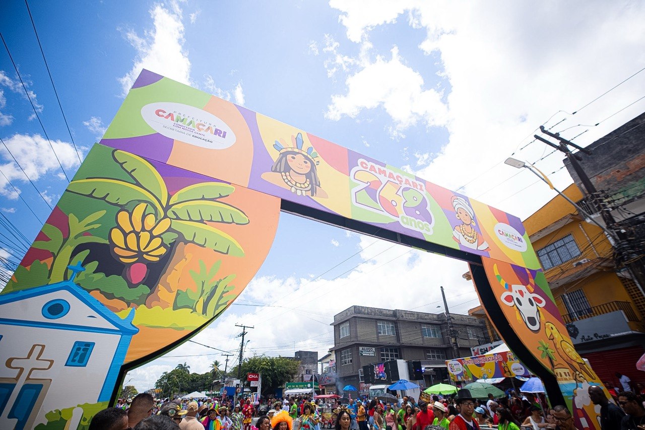 Camaçari celebra 268 anos com desfile unindo educação, cultura e valorização dos saberes dos territórios